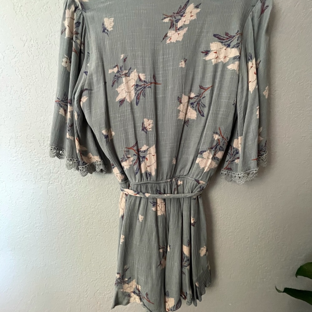 ROMPER - Picture 2 of 4